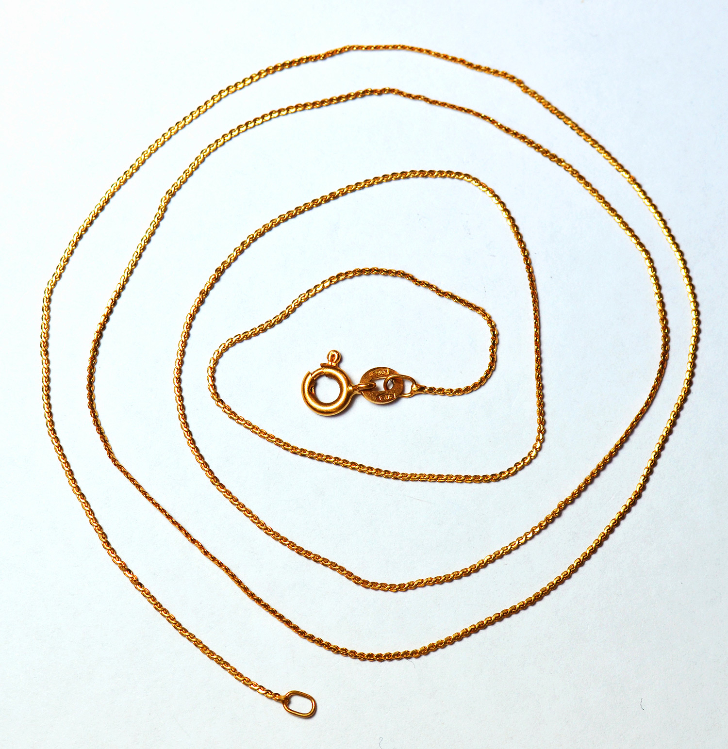 18ct Gold Serpentine Chain