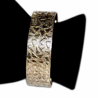 18mm wide embossed patterned quality made bracelet with safety catch facility